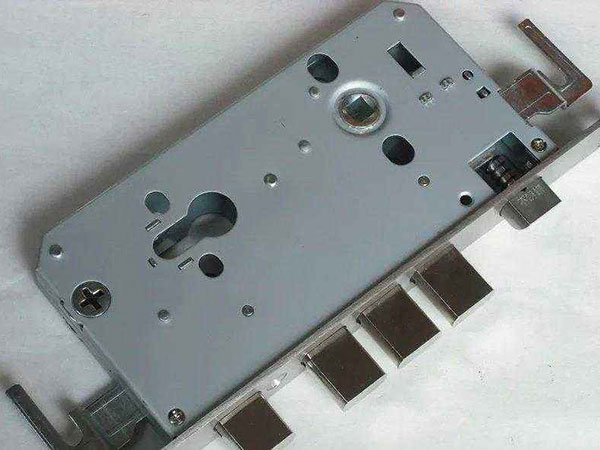 柯坪24小时上门开锁公司